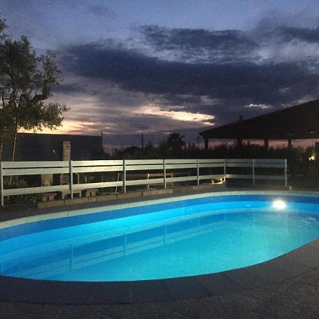 Villetta Mari Con Piscina Esclusiva Nel Salento Capilungo Exterior photo