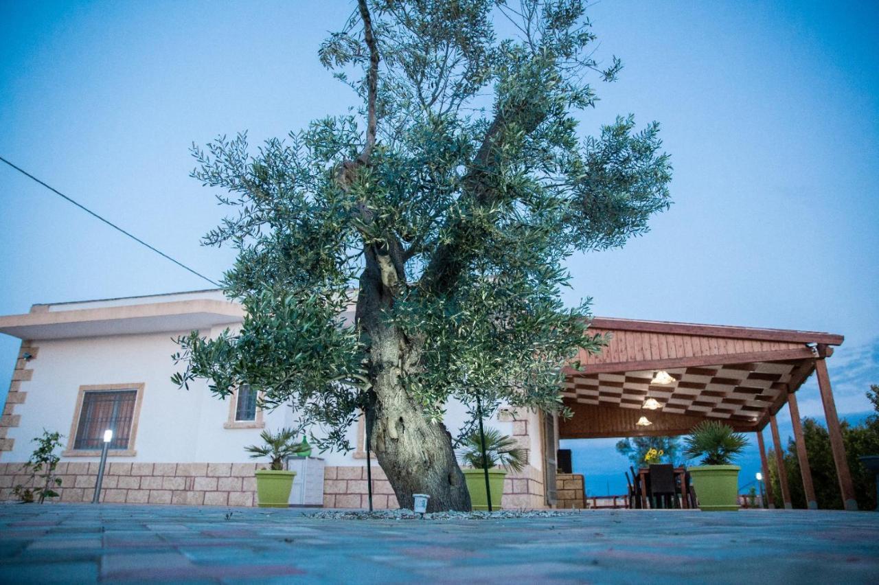 Villetta Mari Con Piscina Esclusiva Nel Salento Capilungo Exterior photo